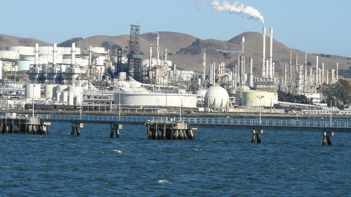 Illustration - grève victorieuse dans les raffineries de pétrole