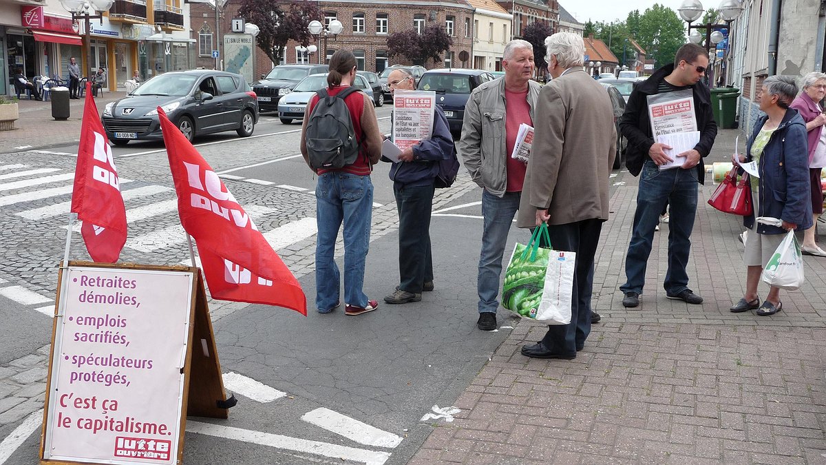 Illustration - Tout l’été, les militants de Lutte Ouvrière à votre rencontre