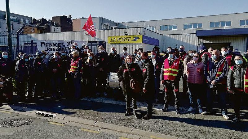 Illustration - menace de sanction contre un facteur