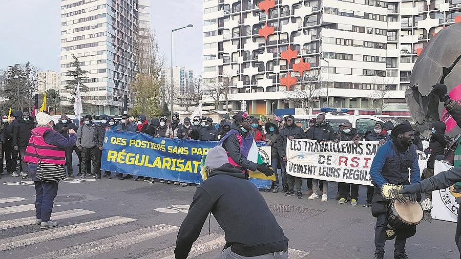 Illustration - nouvelle lutte de travailleurs sans papiers