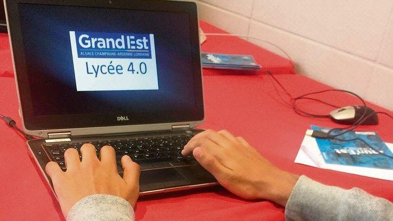 Illustration - la réalité des “lycées 4.0”