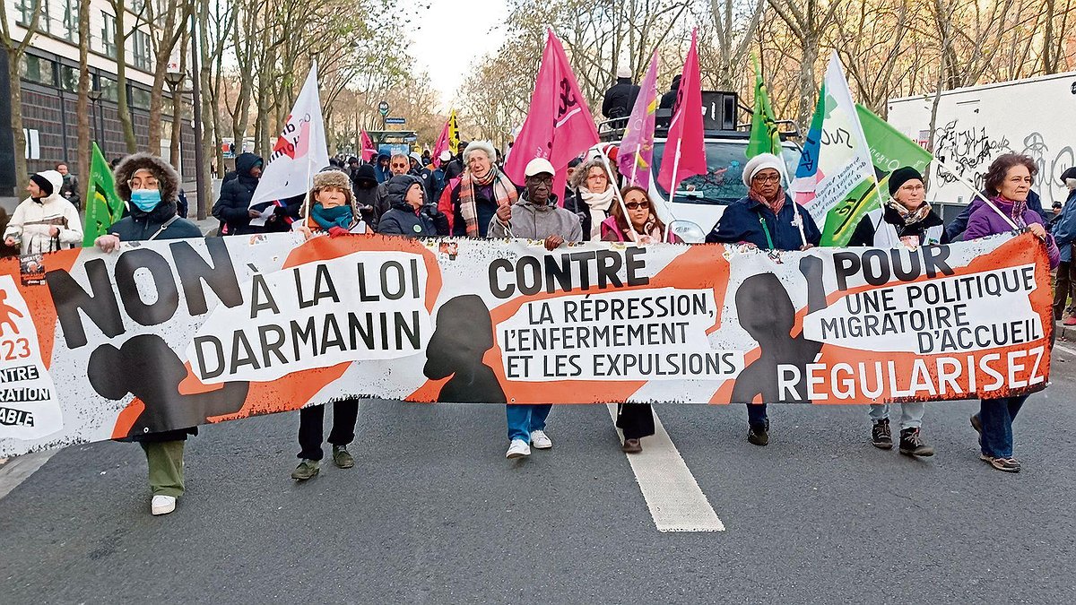 Illustration - sur le terrain de Le Pen et Zemmour